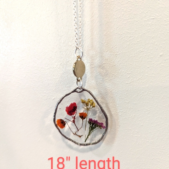 NEW Handmade pressed flower necklaces. - Picture 3 of 6